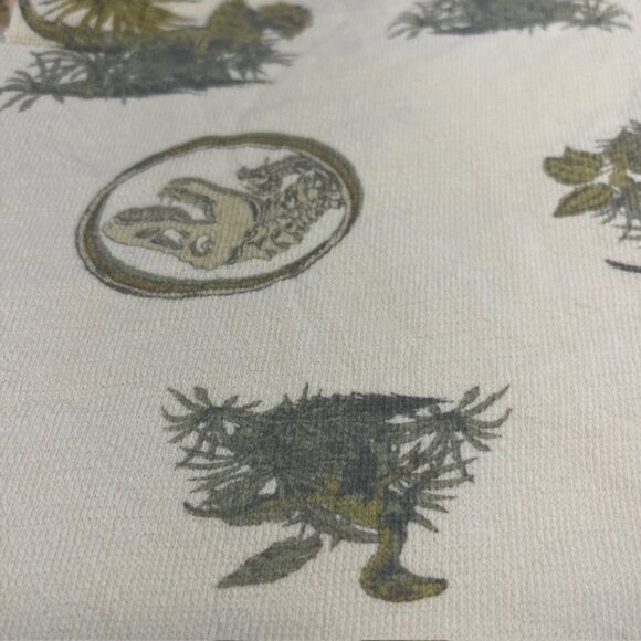 Jurassic World White Boys Dinosaur Short Sleeve Pullover Top Size 5T - Picture 4 of 13